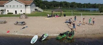 Cottage VI | Sunrise by the Lake, Campfire, Kayaking | Legacy Lakeside Resort
