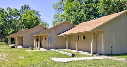 Cottage VI | Sunrise by the Lake, Campfire, Kayaking | Legacy Lakeside Resort