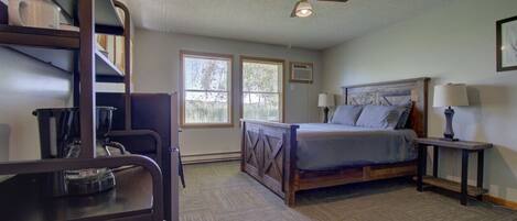 旅行婴儿床、上网接入、床单