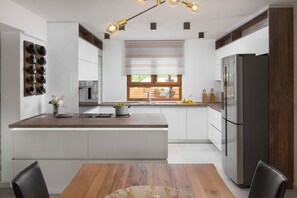 Private kitchen - Malibu Eclipse - Luxury villa with pool & spa (Vir)