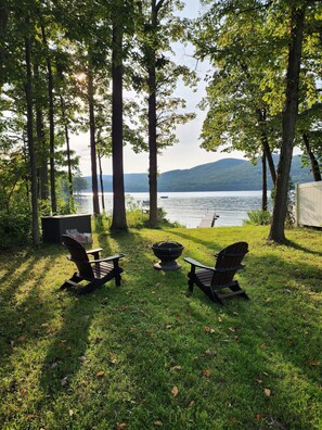 Property grounds - Cozy lakefront cottage with beach. (Willsboro)