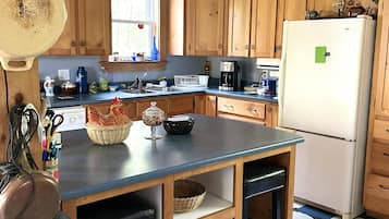 Micro-ondas, fogão, cooktop, lava-louças