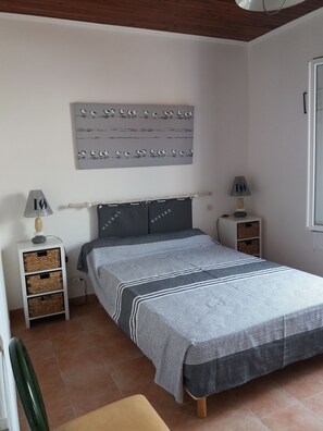 2 chambres, fer et planche à repasser, Wi-Fi gratuit