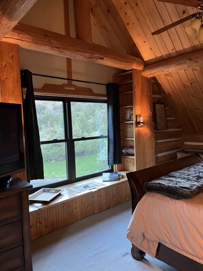 2 slaapkamers, een strijkplank/strijkijzer, wifi, beddengoed