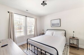 4 chambres, bureau, fer et planche à repasser, Wi-Fi gratuit