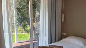 Standard Room | Premium bedding, down comforters, in-room safe, individually decorated