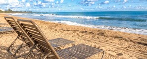 Sillas reclinables de playa, toallas de playa
