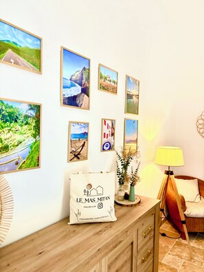 Interior - Mas Provençal 3 Chambres, Piscine, Jardin Clos (Châteaudouble)