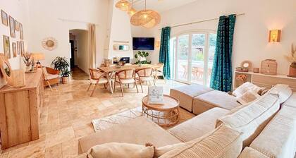 Mas Provençal 3 Chambres, Piscine, Jardin Clos