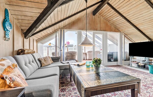 Fireplace, ping pong - 3 bedroom lovely home in ørsted (Ørsted)