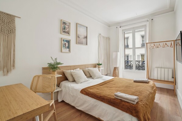 2 bedrooms, iron/ironing board, WiFi, bed sheets - La Villa Bali aux Champs Élysées (Paris)