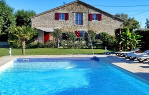 Pool - Cozy home in St Jean De Maruejols (St Jean De Maruejols)