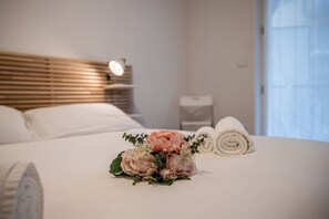 1 habitación, tabla de planchar con plancha, wifi y ropa de cama 