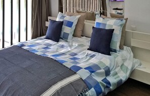 4 chambres, lit parapluie, Wi-Fi gratuit, draps fournis