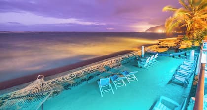 3 Beachfront Spas|90"THTR|Only home in Hawaii with Private Beach|Jurassic Park Filmsite|Beachfront Gym & Gazebo