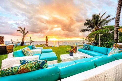 PrivateBeach w/ Views that make you believe in God|ONLY home with Private Beach|3 beachfront Jacuzzis|90-inch Theater Room