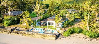 PrivateBeach w/ Views that make you believe in God|Airbnb's Top 1% Ranked Home|ONLY home with Private Beach|3 beachfront Jacuzzis|90-inch Theater Room
