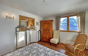4 camere, culla da viaggio, Wi-Fi gratuito, lenzuola