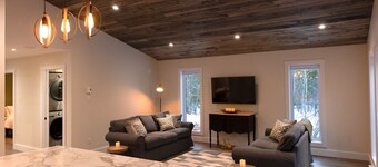 Poplar Retreat - with hot tub