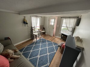 Smart TV - Fantastic lake house on the south shore of Cuba Lake. (Cuba)