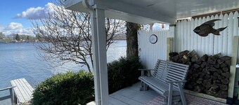 Fantastic lake house on the south shore of Cuba Lake.