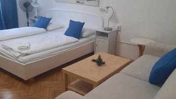 2 bedrooms, iron/ironing board, WiFi, bed sheets