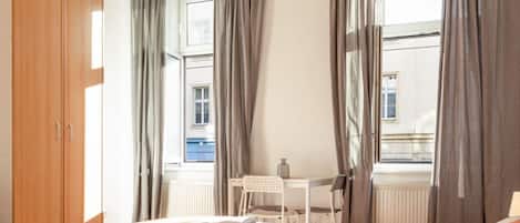 3 bedrooms, WiFi, bed sheets