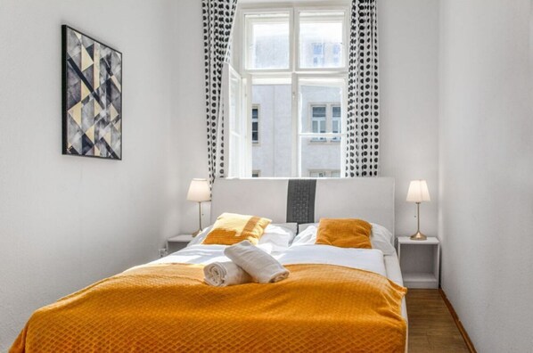 2 bedrooms, WiFi, bed sheets