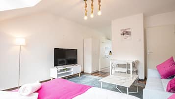 1 habitación, wifi y ropa de cama