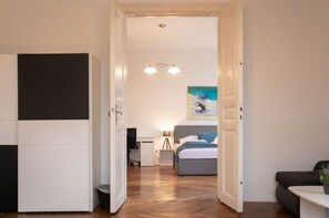 1 bedroom, desk, iron/ironing board, free WiFi