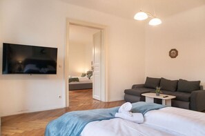 1 bedroom, desk, iron/ironing board, free WiFi