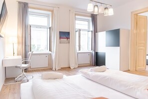 2 室のベッドルーム、WiFi、ベッドシーツ