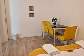 Dining - Ideal 2BR - Lovely for Longstays (Wien)