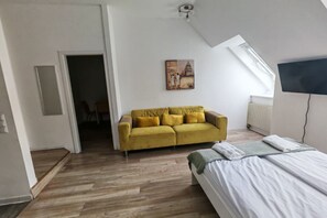 2 chambres, fer et planche à repasser, Wi-Fi, literie fournie