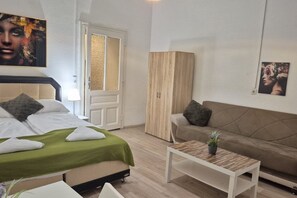 1 dormitori, wifi i roba de llit