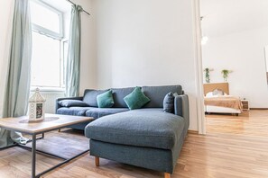 Living area - Timeless Vienna: 2BR Apt. in the Historic District (Vienna)