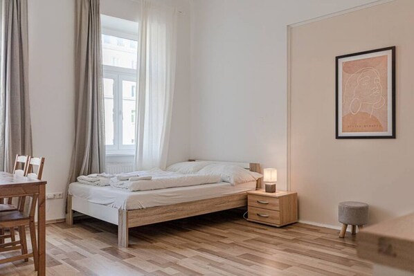 2 bedrooms, WiFi, bed sheets