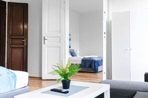 3 dormitorios, tabla de planchar con plancha, wifi y ropa de cama