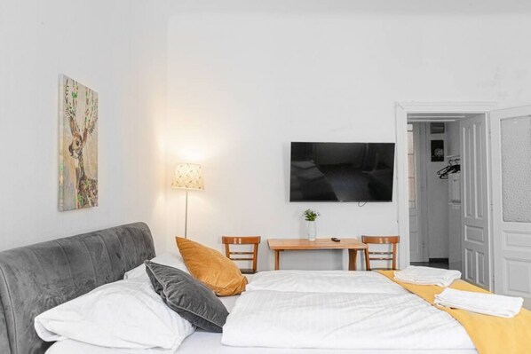 1 室のベッドルーム、WiFi、ベッドシーツ