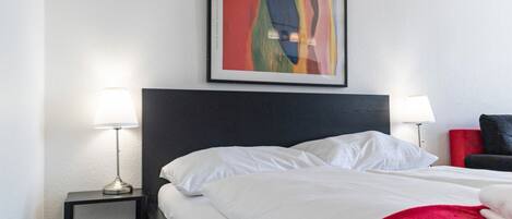 2 bedrooms, WiFi, bed sheets