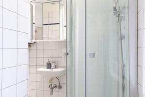 シャワー、ヘアドライヤー