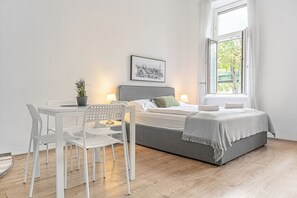 2 bedrooms, WiFi, bed sheets