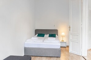 2 bedrooms, WiFi, bed sheets