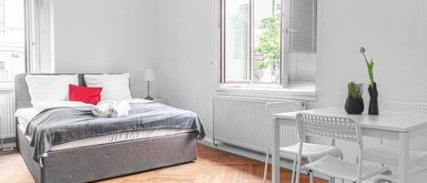 2 bedrooms, WiFi, bed sheets