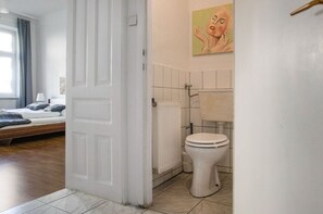 Douche, sèche-cheveux