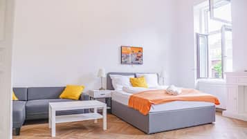 2 bedrooms, iron/ironing board, WiFi, bed sheets