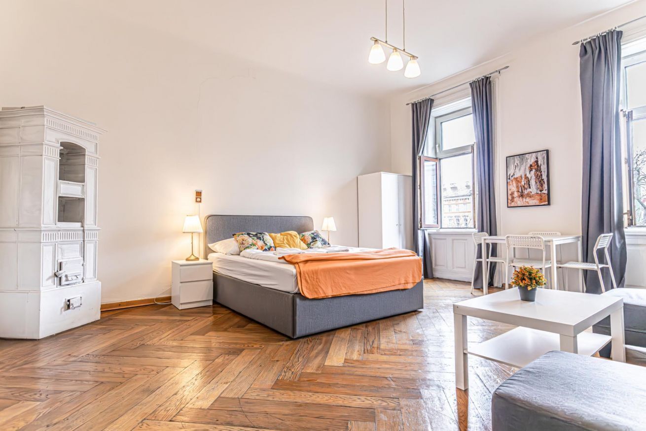 1 soverom, strykejern/-brett, wi-fi (inkludert) og sengetøy