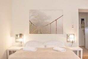 1 bedroom, WiFi, bed sheets