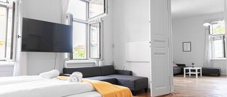 3 bedrooms, iron/ironing board, WiFi, bed sheets