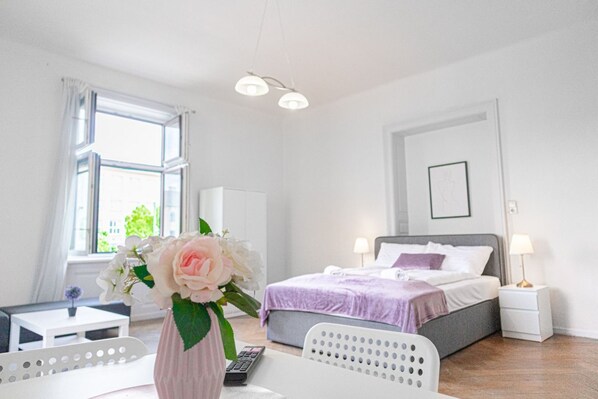 3 bedrooms, WiFi, bed sheets